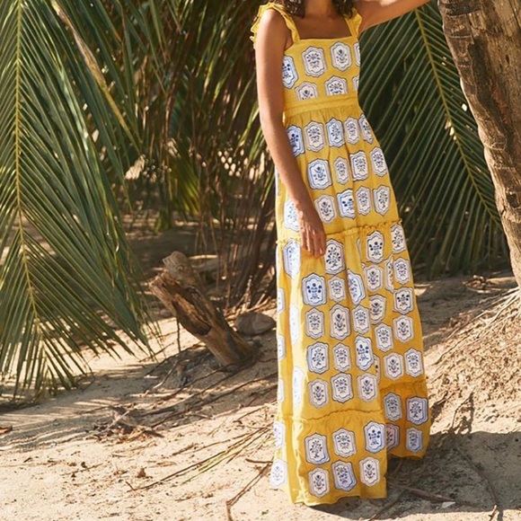 ISO agua bendita dresses size L - Picture 2 of 4